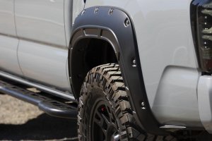 Toyota Tacoma Fender Flares - Rough Country - Defender - 6V7 Army Green - '16-'23